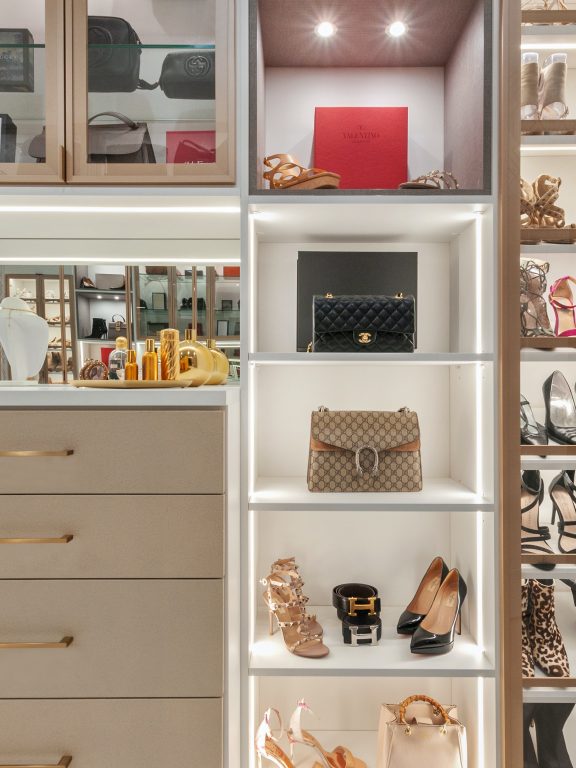 How to Clean and Organize Your Wardrobe