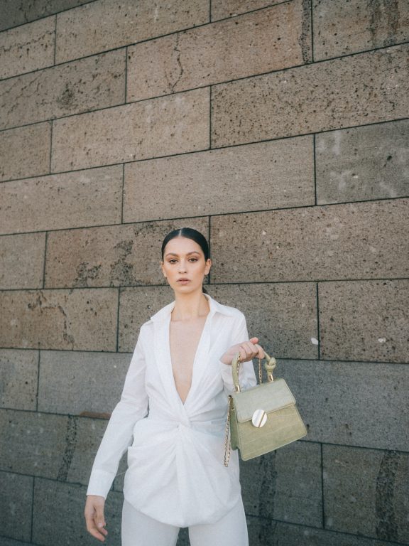 How to Dress for Your Body Type: A Complete Guide