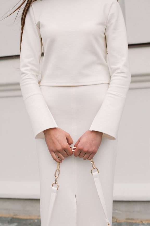 10 Classic Outfits For Women You Need To Wear!